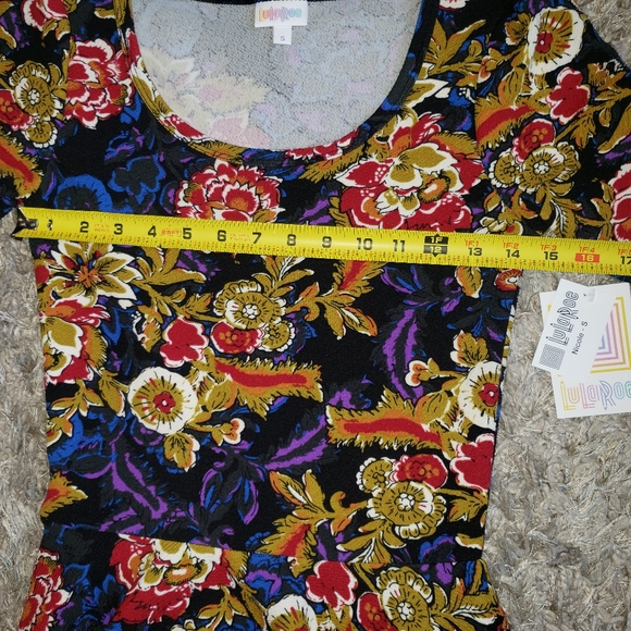 - Size Small New LuLaRoe Nicole Dress - Picture 5 of 13